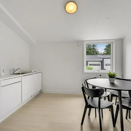 Apartman Stunning In Henne With Wifi And 1 Bedrooms *