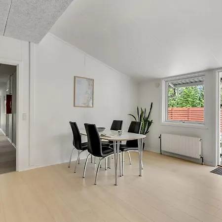Apartment Stunning In Henne With Wifi And 1 Bedrooms *