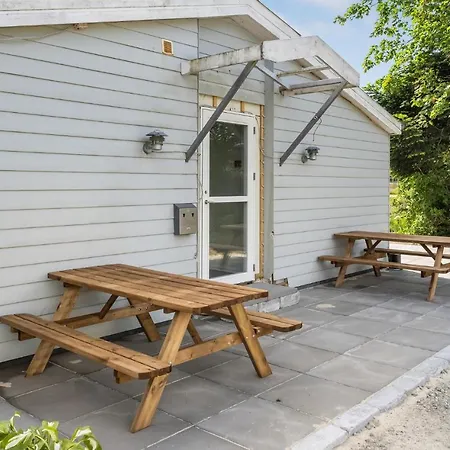 Stunning In Henne With Wifi And 1 Bedrooms