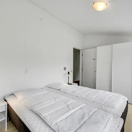 Stunning In Henne With Wifi And 1 Bedrooms